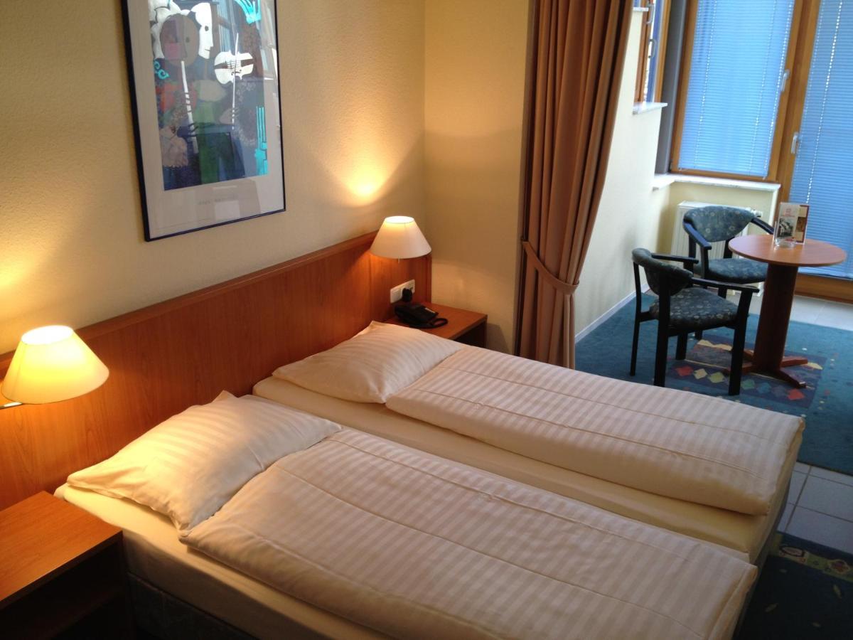 Hotel Am Schlosstor Bückeburg Екстериор снимка